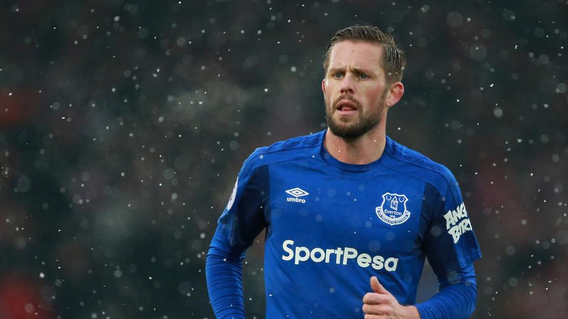 南非羚羊队:进攻的精准传递与防守的全面覆盖让对手难以突破,南非羚羊角