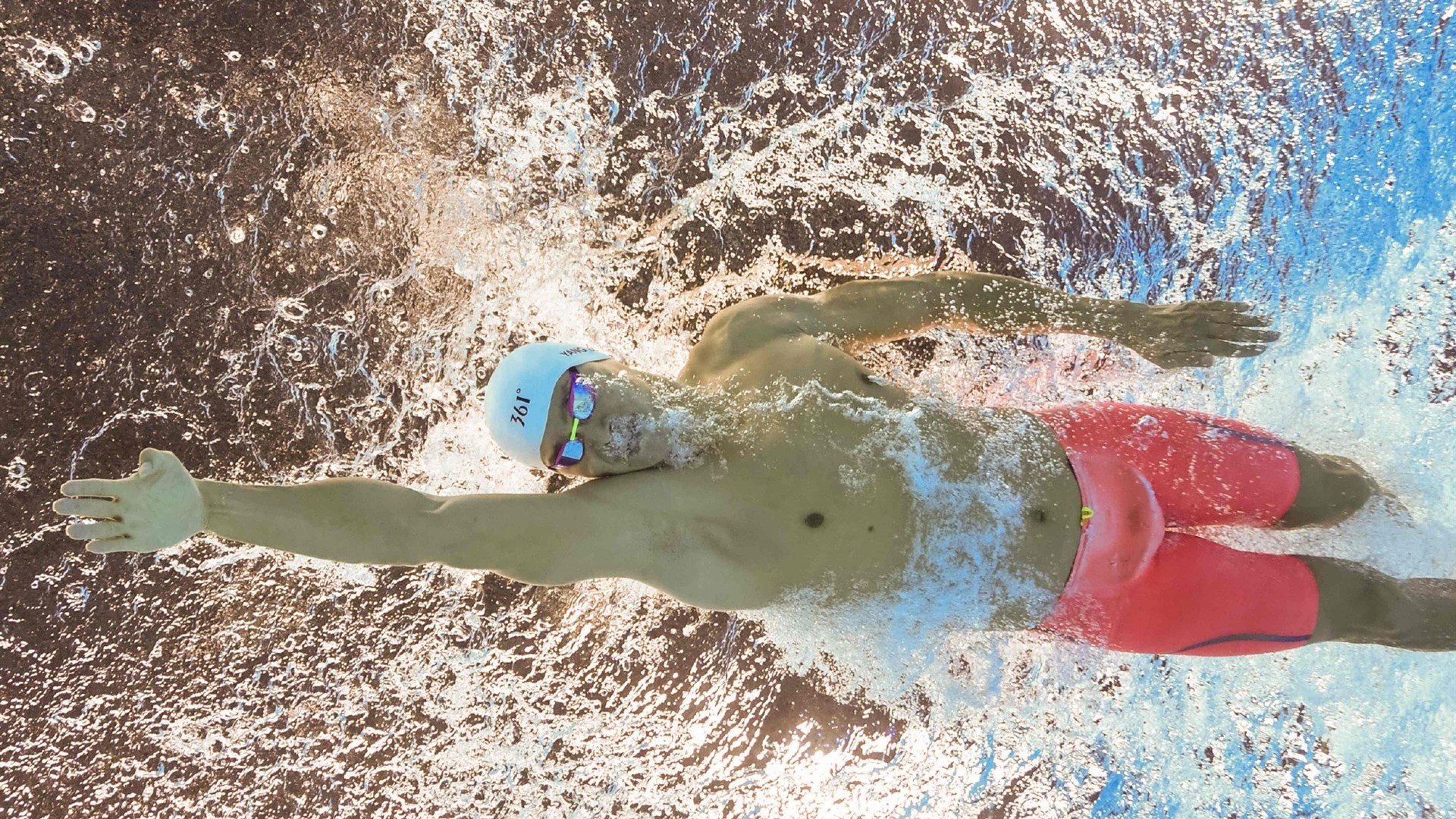 蛙泳配速节奏优化效果明显，蛙泳配合慢动作视频