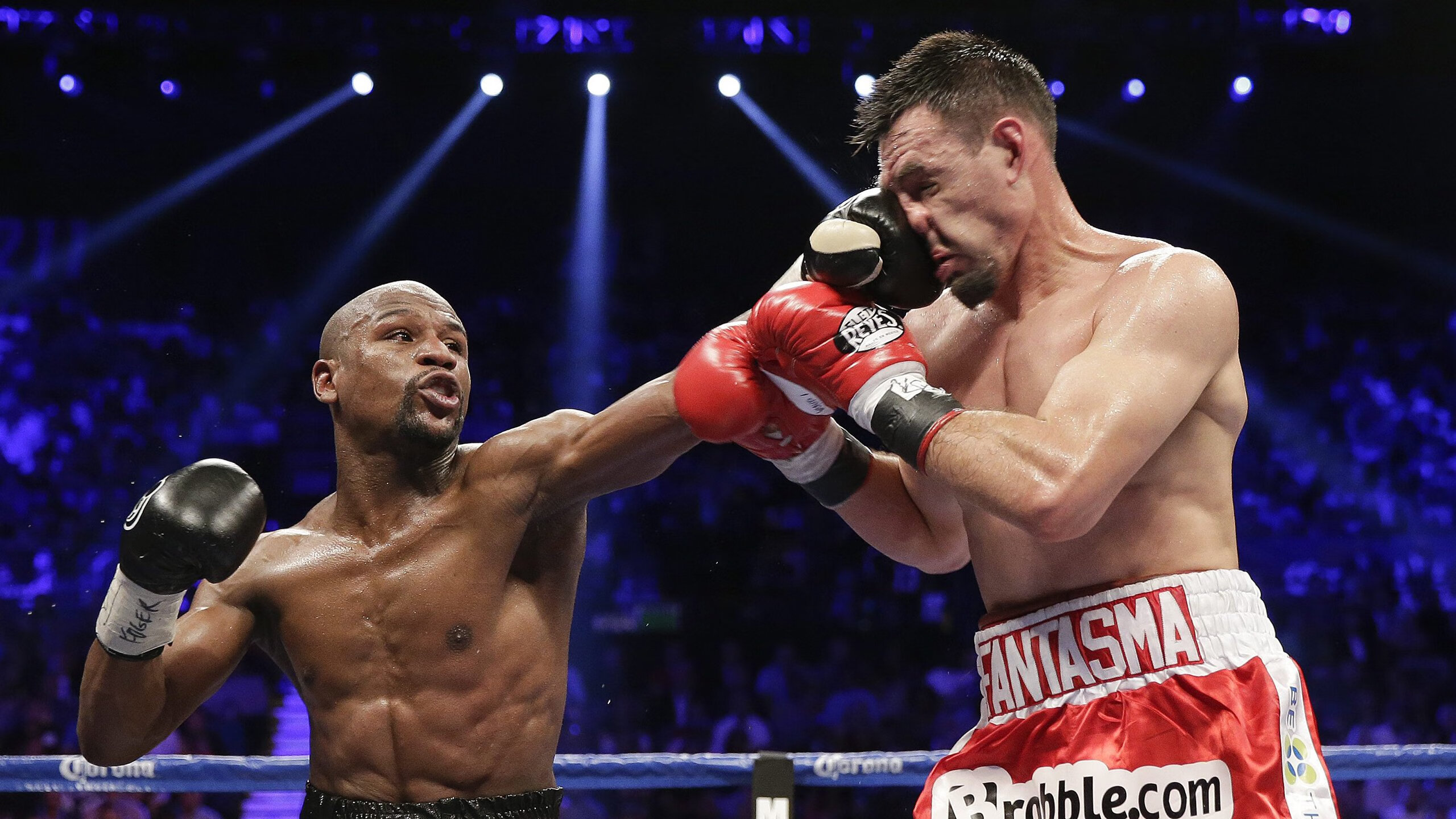 詹姆斯晒出训练照表示对新赛季充满期待，nba詹姆斯训练