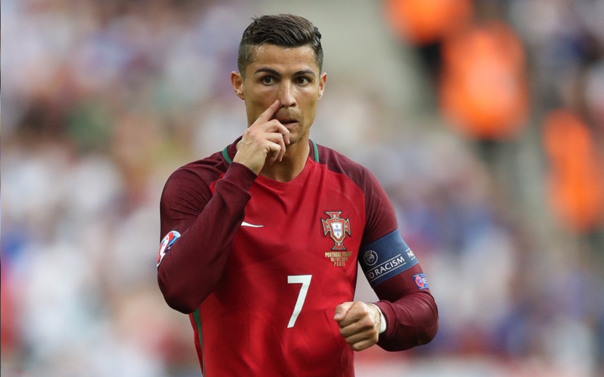 现场“火爆”狂欢：运动员“激情冲刺”的“绝美画面”